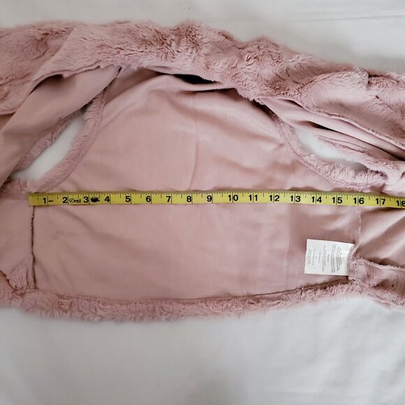 My Michelle Girls Kids Faux Fur Pink Fuzzy Drape Neck Vest Size Large/Size 14 - Picture 8 of 9